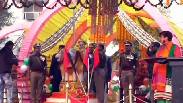 गणतंत्र दिवस पर पुलिस लाइन में हुआ भव्य परेड का हुआ आयोजन- देखें वीडियो