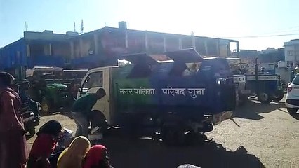 कचरा वाहनों में हूटर का दुरुपयोग...