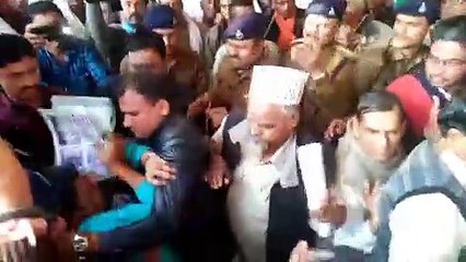 कांग्रेस नेता पर भड़के प्रभारी मंत्री पीसी शर्मा