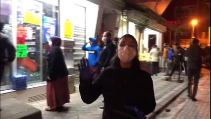 SOKAĞA ÇIKMA YASAĞI KARARIYLA MARKETLERDE SIRA OLUŞTU-4-ZEYTİNBURNU