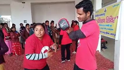Varanasi Daughters learning boxing tricks