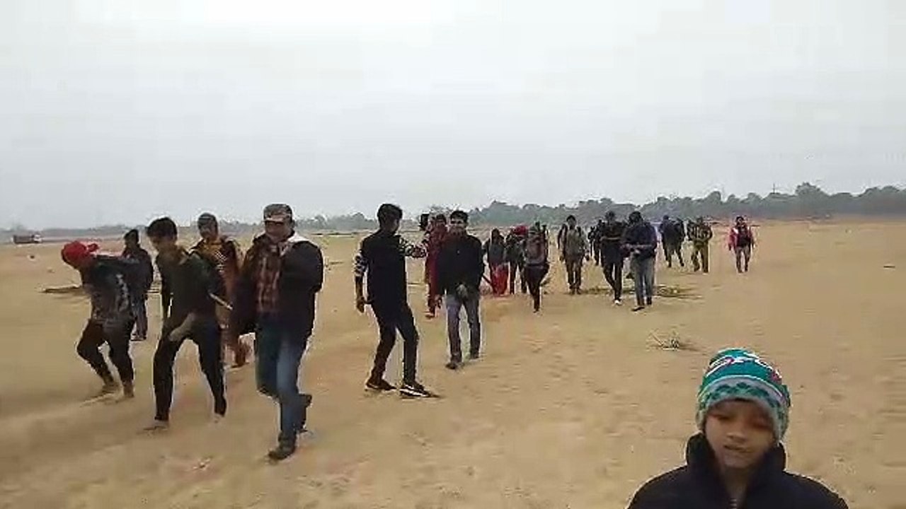 युथ ट्रेकर्स ने दिया सैंड आर्ट से स्वच्छता का संदेश