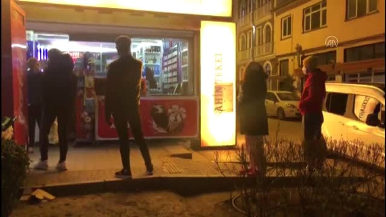 Eskişehir'de sokağa çıkma yasağı öncesinde yoğunluk yaşandı