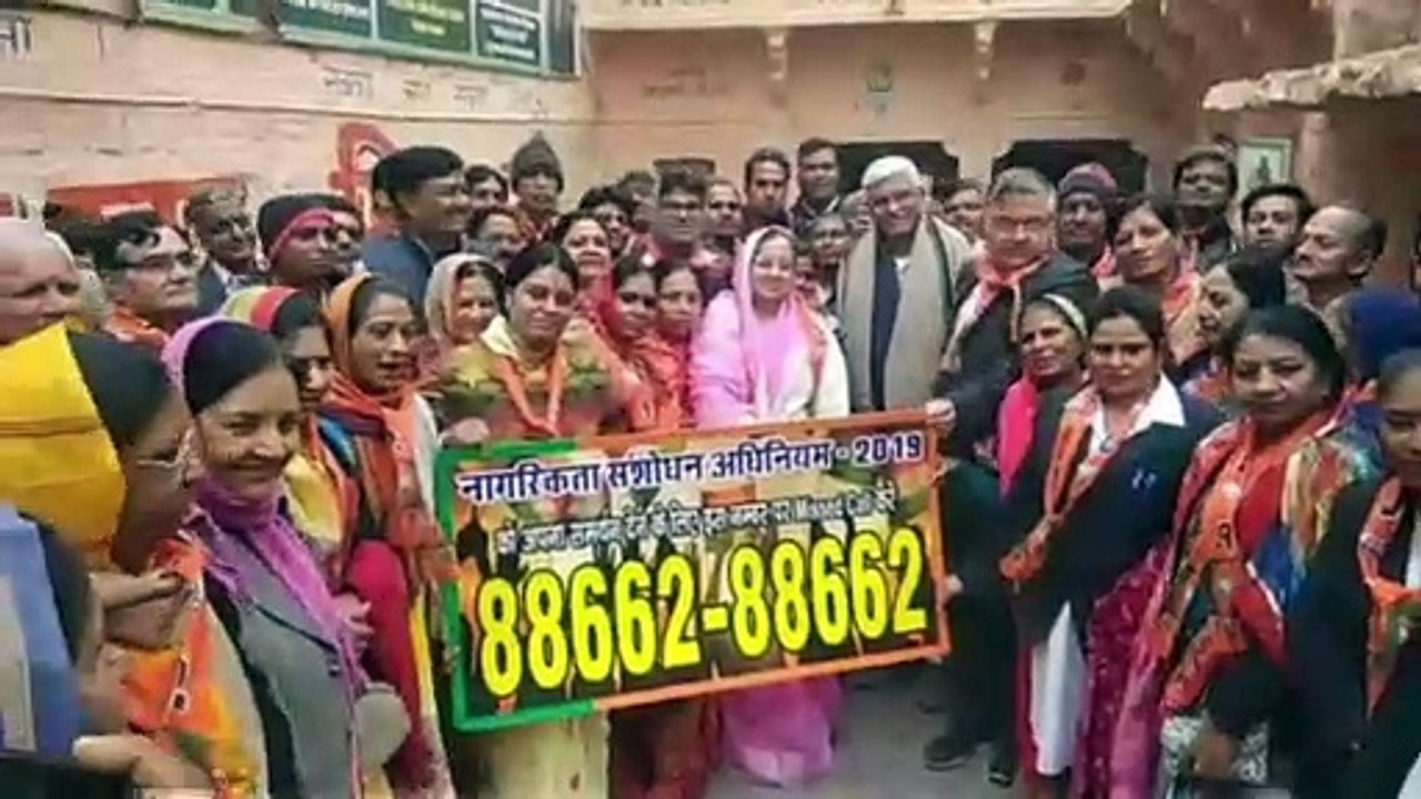 jal shakti minister gajendra singh shekhawat he...