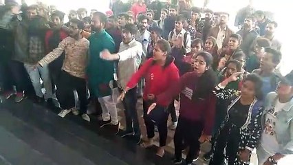 Watch VIDEO call of Kamal Nath government of innocent children