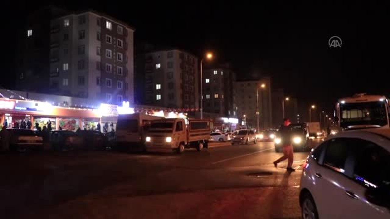 Sokağa çıkma yasağı öncesinde yoğunluk yaşandı