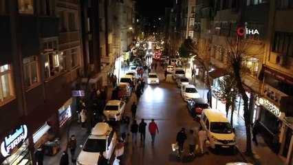 Fatih'te araç ve insan yoğunluğu