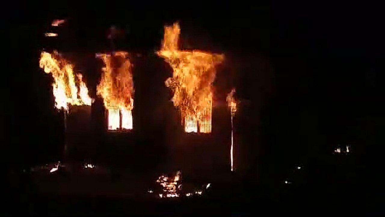 शॉर्ट सर्किट से पेट्रोल पम्प के कार्यालय में लगी भीषण आग