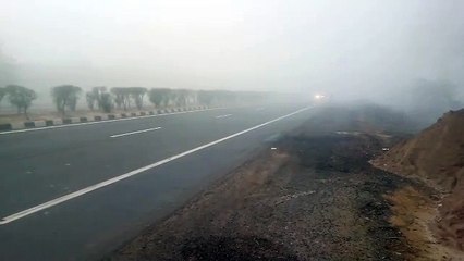 राजमार्ग पर थमी वाहनों की रफ्तार