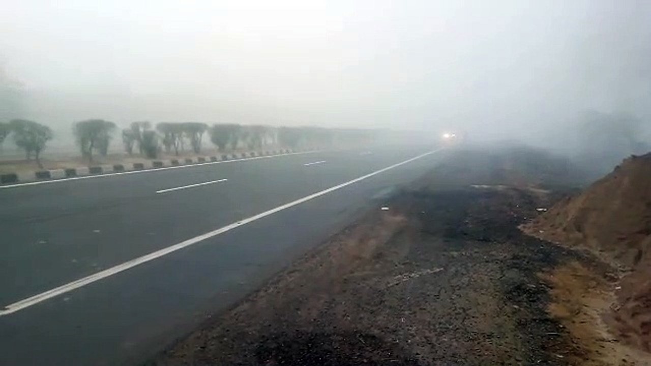 राजमार्ग पर थमी वाहनों की रफ्तार