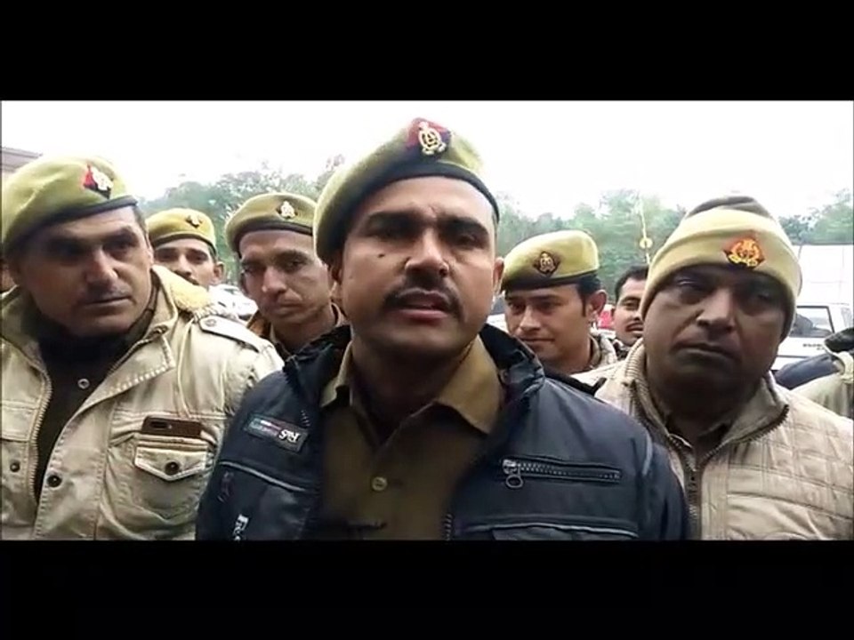 Noida: चार माह से होमगार्डों को नहीं मिली सैलरी, बोले- बच्चों का दूध तक बंद करना पड़ा है