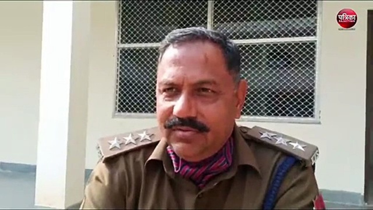 सीकर में लाखों रुपए से भरे एटीएम को उखाड़ ले गए...