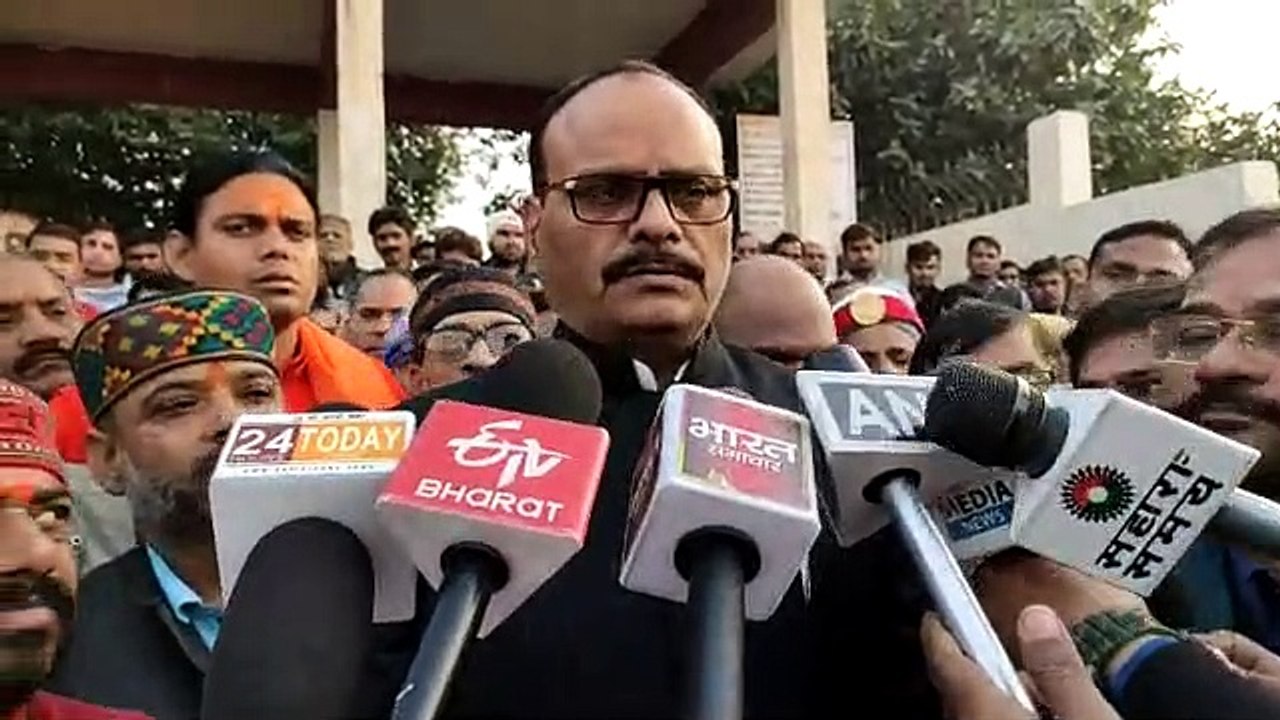 Five bodies cremated together in Prayagraj