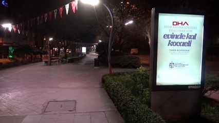 Kocaeli'de sokağa çıkma yasağını duyanlar büfe ve fırınlara akın etti