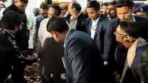 CM offered flowers on Gandhi statue