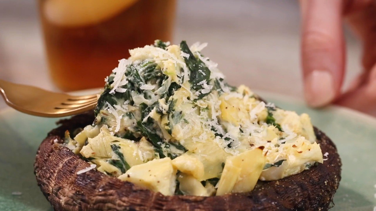 How to Make Spinach & Artichoke-Stuffed Portobello Mushrooms