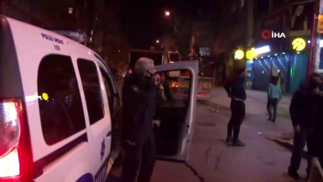 Zabıta ve polisler sokağa çıkma yasağı için vatandaşları anonslarla uyardı