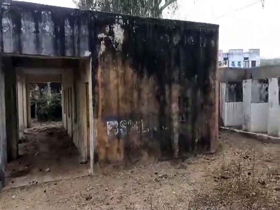 जल संसाधन विभाग का कनिष्ठ अभियंता कार्यालय दुर्दशा का शिकार