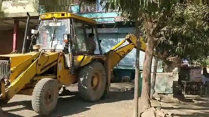 ब्रेकिंग: प्रशासन ने जमींदोज किए अवैध कब्जे