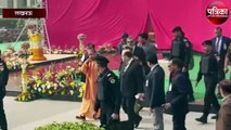 see video : प्रधानमंत्री नरेंद्र मोदी जब लोकभवन पहुंचे वैसे ही उनकी स्टाइल को देख कर ,सब देखते रह गए