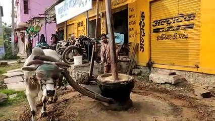 सर्दी बढ़ने के साथ शुरू हुई देशी पारम्परिक व्यजनों की बिक्री