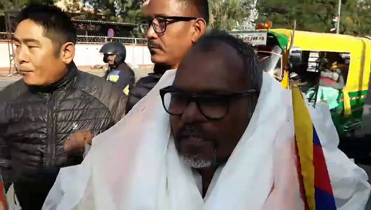 sandesh mishra is travelling on cycle for liberation of tibet