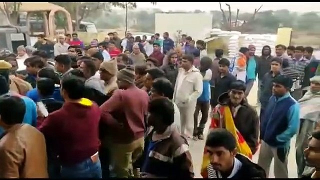 सिधमुख बंैक में बंधक बनाकर की 33 लाख 77 हजार की डकैती