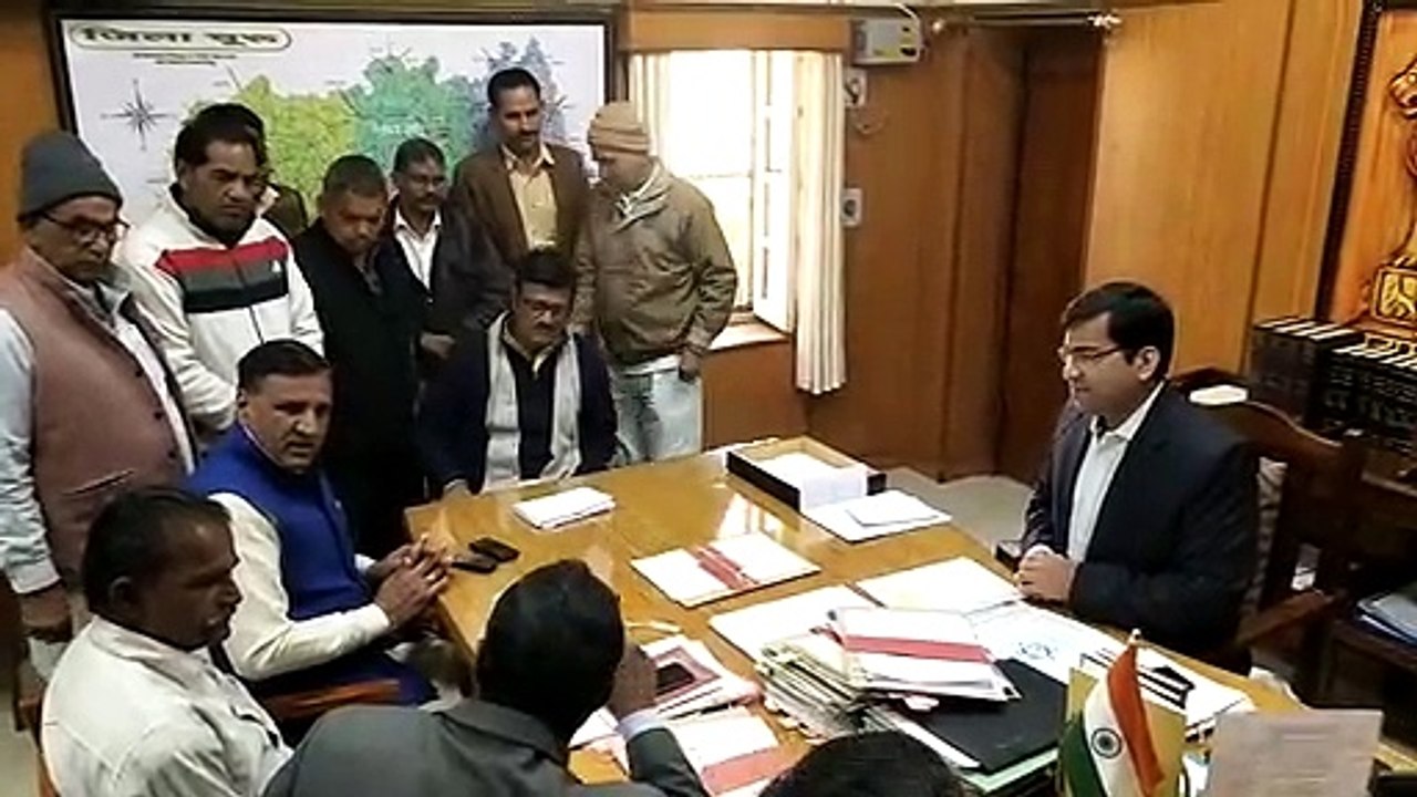 मामला इतना गंभीर कि उपनेता प्रतिपक्ष राजेन्द्र राठौड कलक्टर से मिलने पहुंचे
