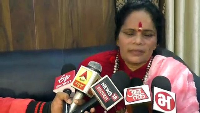 राहुल और प्रियंका को अपने धर्म का नहीं पता, भारत की नागरिकता ग्रहण करें- साध्वी प्राची