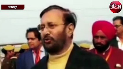 45 मिनट तक गंगा की सैर कर प्रधानमंत्री दे गए अर्थ का मंत्र