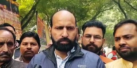 'पानीपत' के खिलाफ सड़कों पर उतरा जाट समाज, दी उग्र प्रदर्शन की चेतावनी, देखें Video