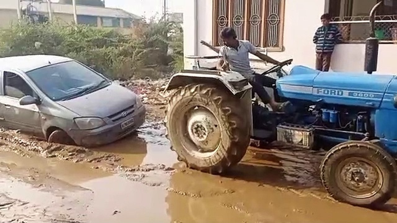 सीवरेज की खुदाई लोगों के लिए बनी परेशानी का सबब