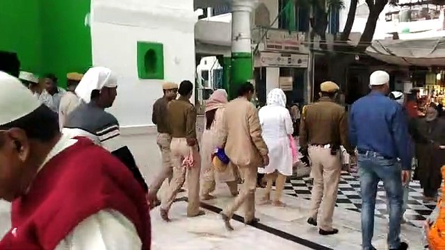 Dargah Visit: अजमेर दरगाह में पहुंची मॉरिशस के प्रधामंत्री की पत्नी