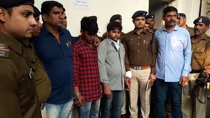 सूने फ्लैट से लाखों उड़ाने वाले अंतरराज्यीय चोर पुलिस से हुई मुठभेड़ में पकड़ाए