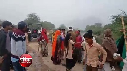 नशे में धुत्त पुलिसकमियों को पीटा