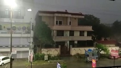 शाम होते ही शुरू हुई झमाझम बारिश