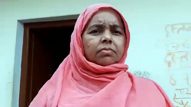 Insane youth sets fire, youth dies, parents serious