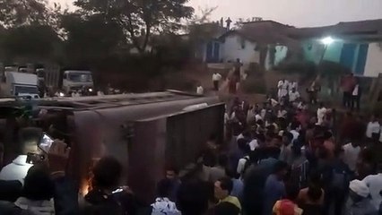 हरदा से होशंगाबाद जा रही बस पलटी, एक की मौत