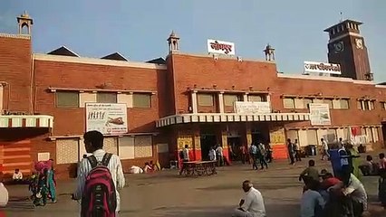 Senior citizens get upset at Jodhpur railway station