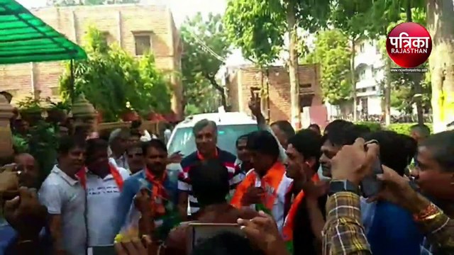 VIDEO : पाली : सभापति पद के लिए कांग्रेस से नेतल मेवाड़ा तो भाजपा से रेखा भाटी ने भरा नामांकन