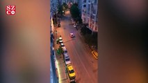 Polis aracı İzmir Marşı’yla devriye attı, vatandaşlar alkışlarla eşlik etti