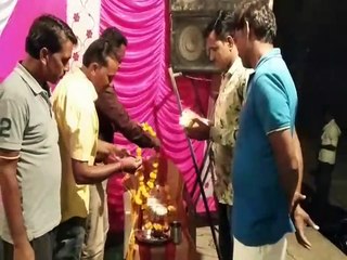 शरद पूर्णिमा की चांदनी में किया खीर का वितरण