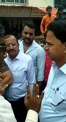 दीपावली बाजार को लेकर नपा अधिकारी और व्यापारी ले बीच विवाद