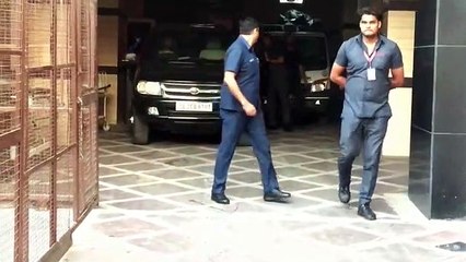 Noida: Priyanka Gandhi Vadra अचानक देर रात पहुंची अस्‍पताल