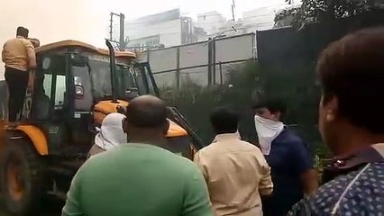 इंदौर की होटल में भीषण, आग दो लोगों को पास की मल्टी से बाहर निकाला