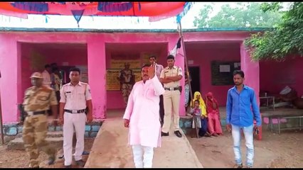 झाबुआ उपचुनाव के लिए वोटिंग जारी