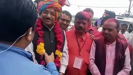 झाबुआ उपचुनाव : कांग्रेसियों ने मनाना शुरू किया जश्न