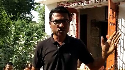 सीवरेज लाइन का अभाव, बबूल की झाडिय़ों से परेशानी