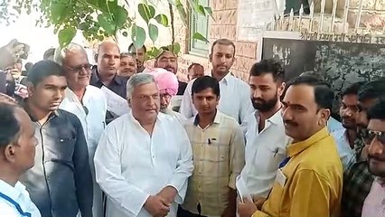 देखिए क्या हुआ जब एक बूथ पर आमने-सामने हुए मिर्धा व बेनीवाल