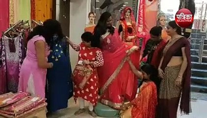 यूं ही नहीं देखती सुहागिनें छलनी में चांद, छिपा है यह राज